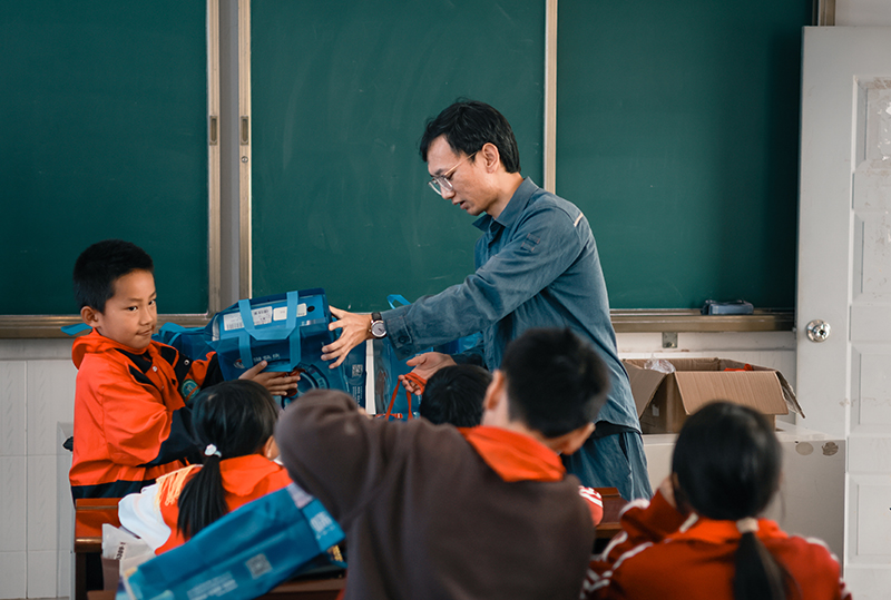 CY4A1543-1.jpg CY4A1543-1.jpg